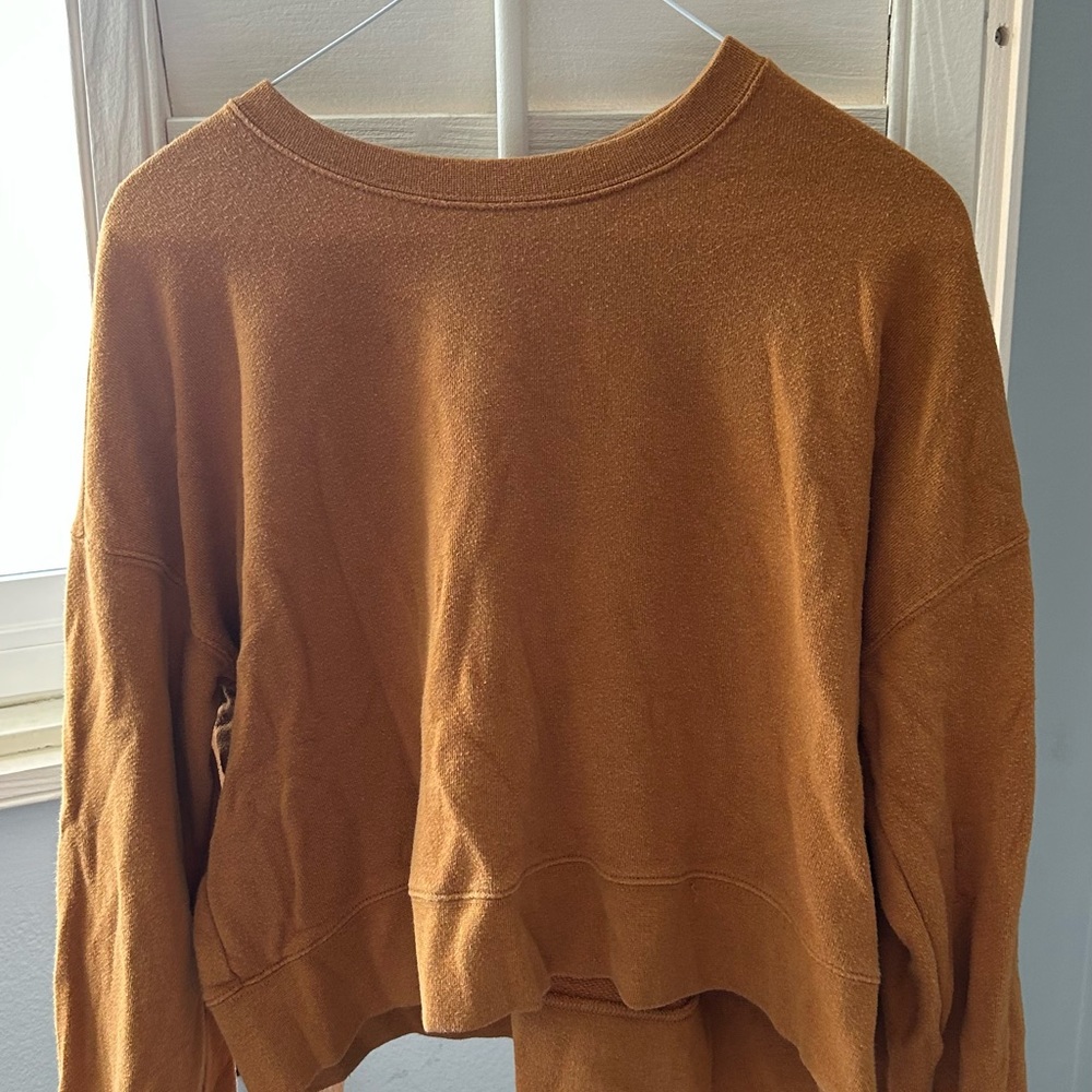 RVCA vintage fall cropped crewneck